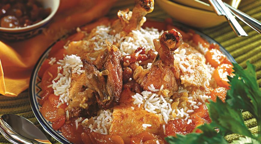 Pilaf with dried fruits