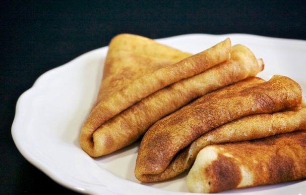 Pancakes with kefir