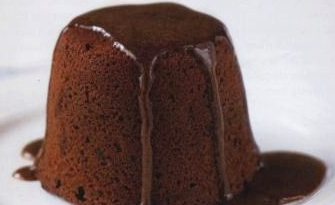 Toffee puddings with dates