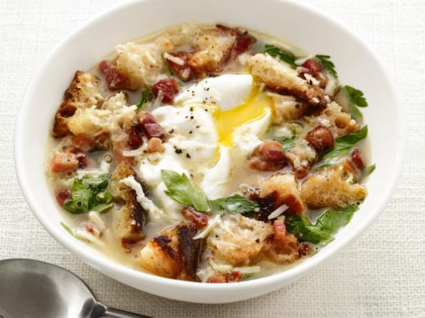 Cheese soup with eggs