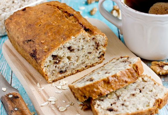 Oatmeal-banana muffin with nuts, chocolate and cinnamon