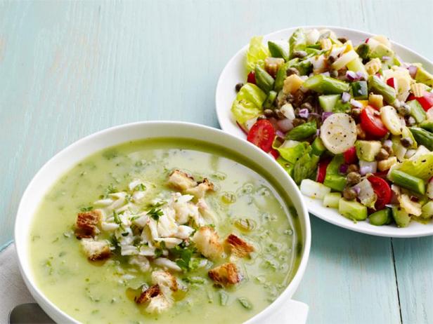 Soup-puree with crab meat