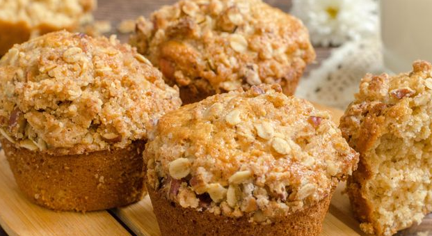 Oatmeal muffins with nuts and cinnamon