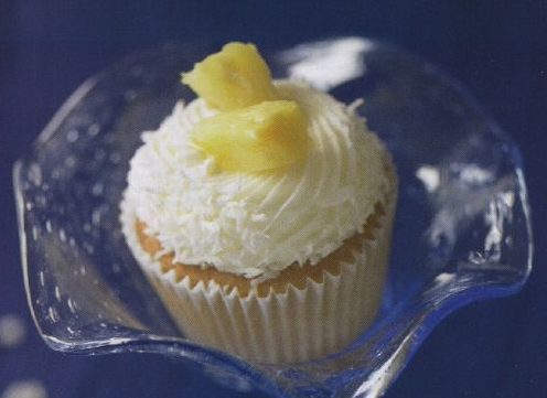 Coconut muffins with pineapple