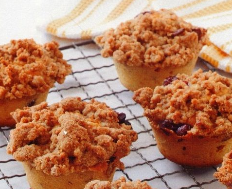 Muffins with cranberries