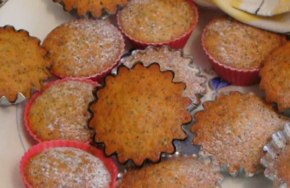 Muffins with poppy seeds