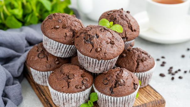Chocolate muffins on kefir
