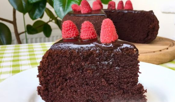 Simple chocolate cake (in a slow cooker)