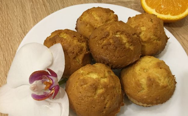 Orange muffins