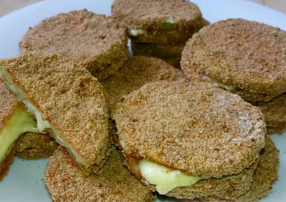 Crispy zucchini with cheese
