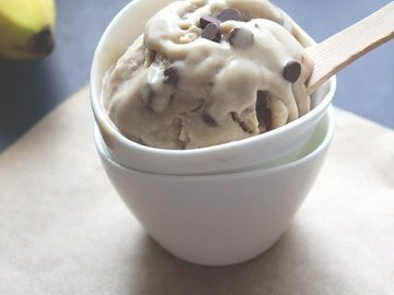 Vegan Banana Peanut Ice Cream