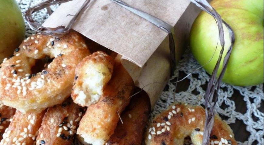 Spicy pea cookies