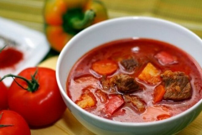 Beef goulash soup with Transcarpathian potatoes