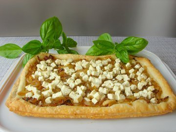 Onion pie without the hassle