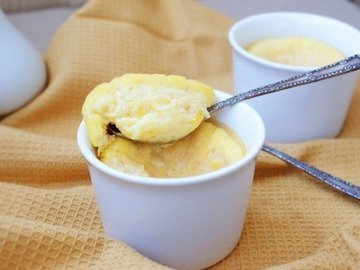 Pumpkin soufflé with milk