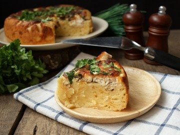 Cheese pie with chicken in a slow cooker
