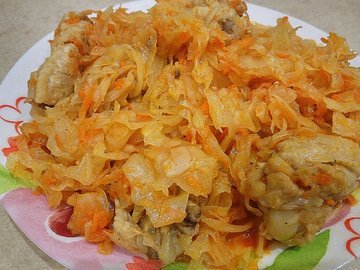 Braised cabbage with chicken in a slow cooker