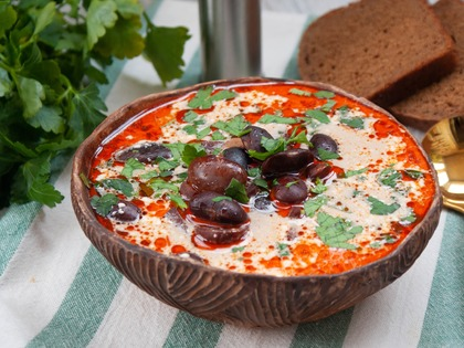 Soup with black beans and chorizo