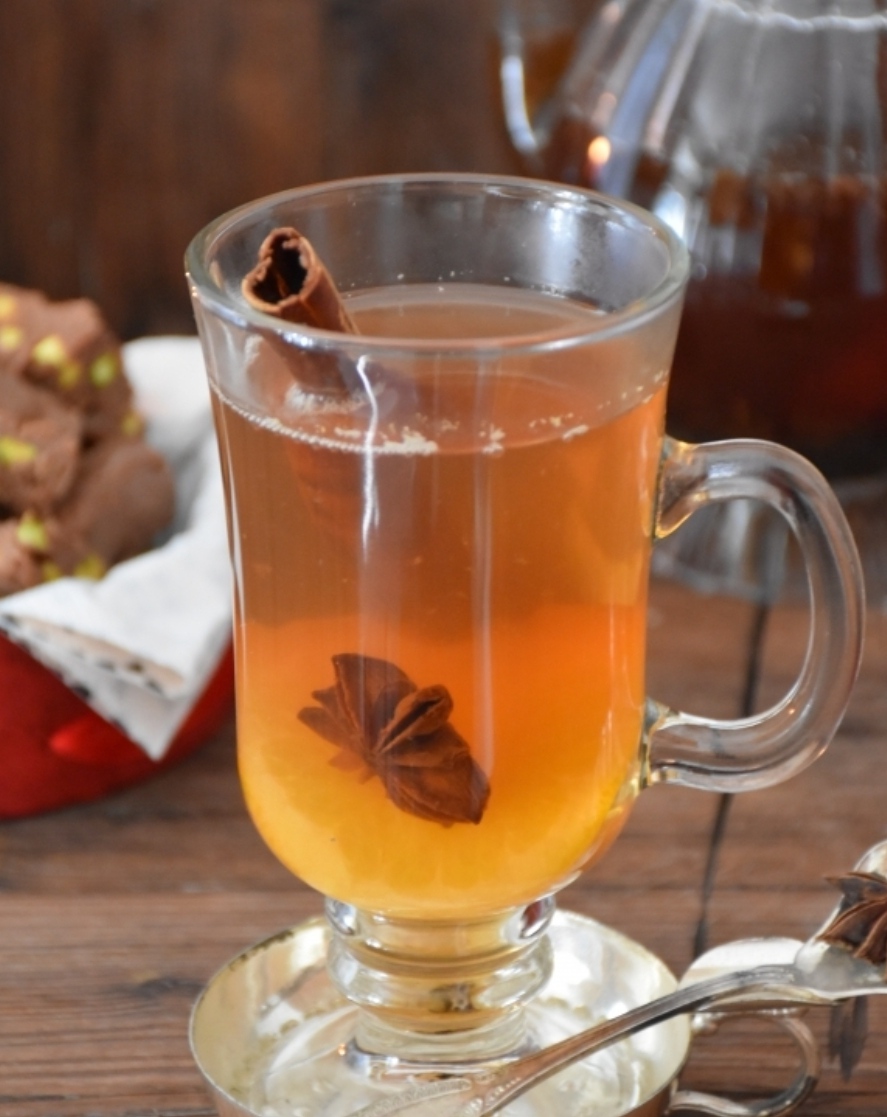 Orange and cinnamon tea