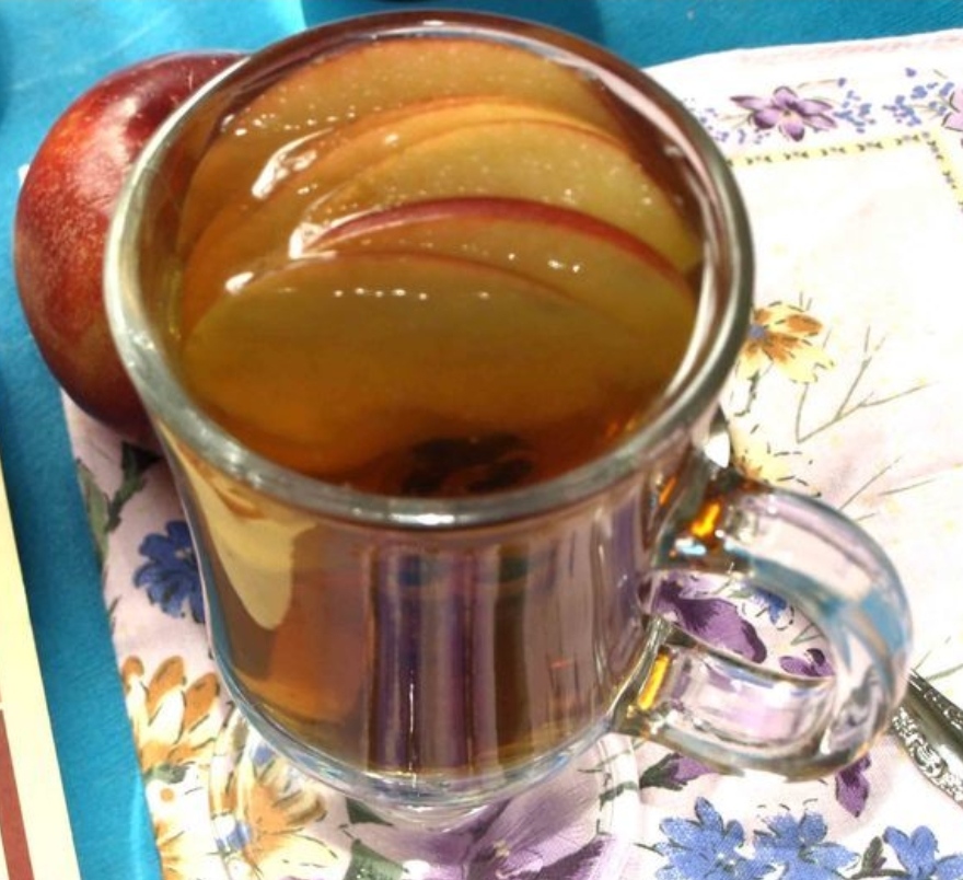Apple pie tea