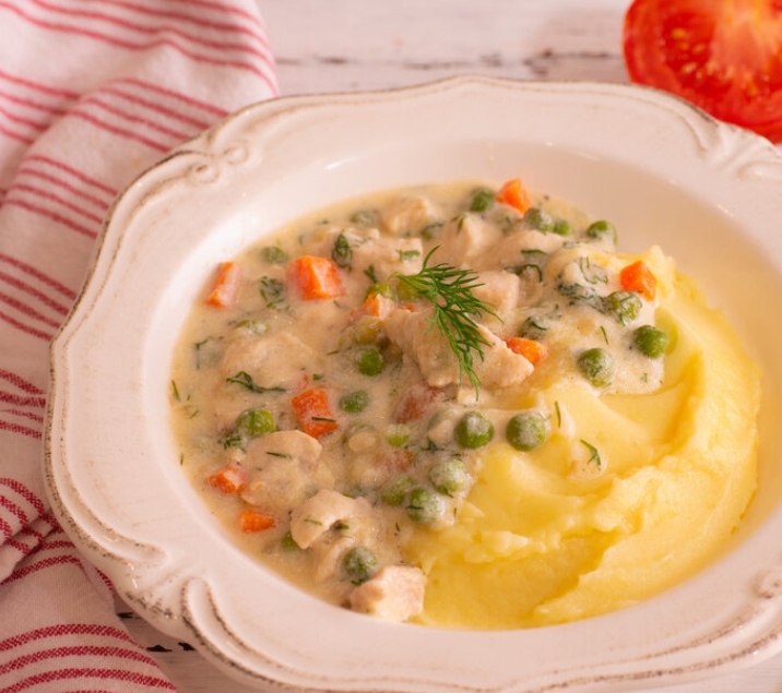 Chicken sauce for Pasta, Puree or Buckwheat. Fast dinner in 20 minutes