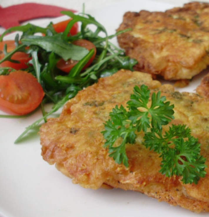 Chicken chops with cheese and herbs