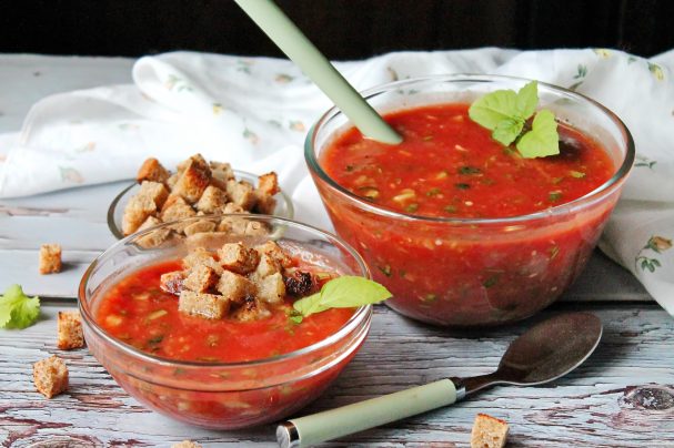 Gazpacho with tomato juice