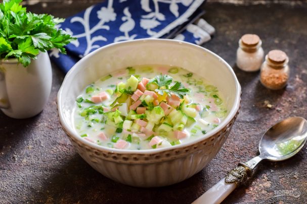 Okroshka on yogurt in Georgian