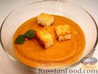Sweet Pumpkin Cream Soup with Cinnamon