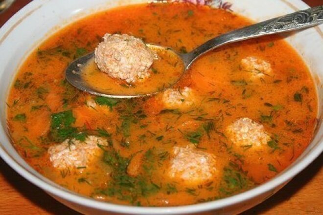 Pickle with rice and chicken meatballs