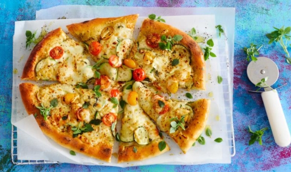 Roman Pizza with Zucchini and Tomatoes