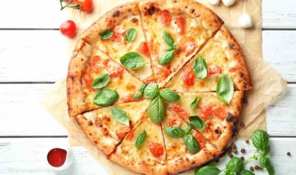 Pizza Margarita in the Microwave Oven