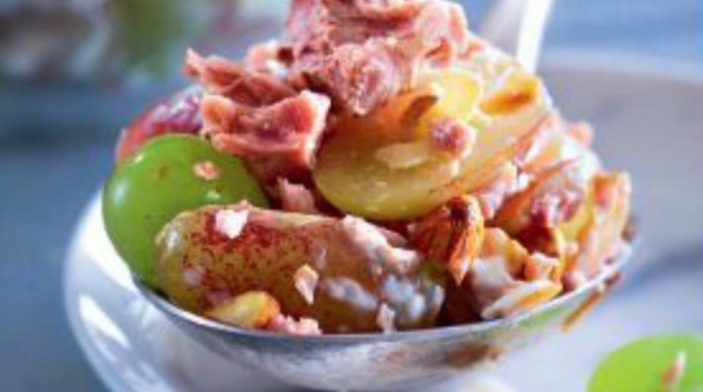 Grape Salad with Tuna and Nuts