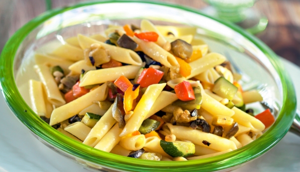 Rustic Salad with Pasta