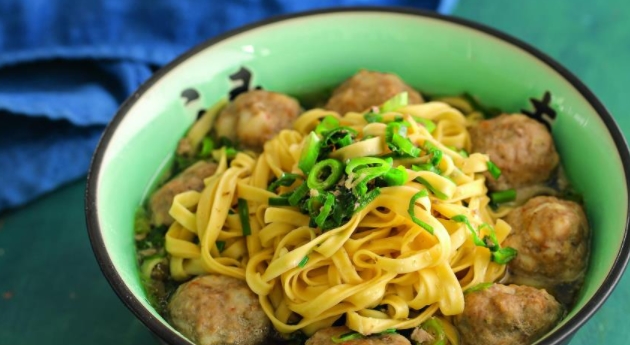 Asian Meatball Soup