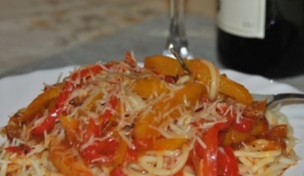 Spaghetti with Bell Pepper