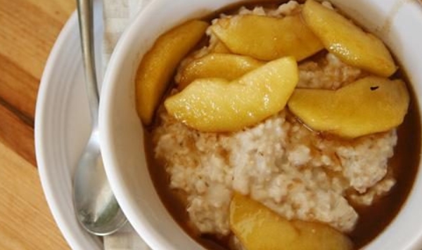 Oatmeal with Fried Apples
