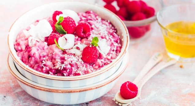 Oatmeal Raspberry and Coconut
