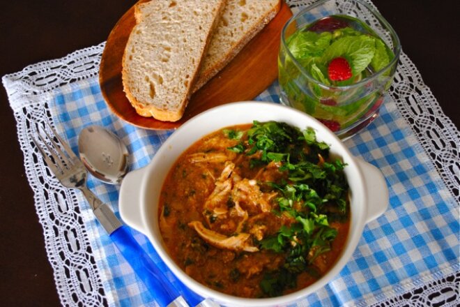 Chicken kharcho with rice in a slow cooker