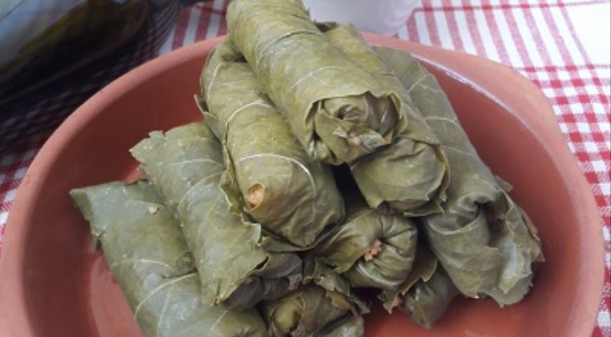 Dolma with Couscous and Sun-dried Tomatoes