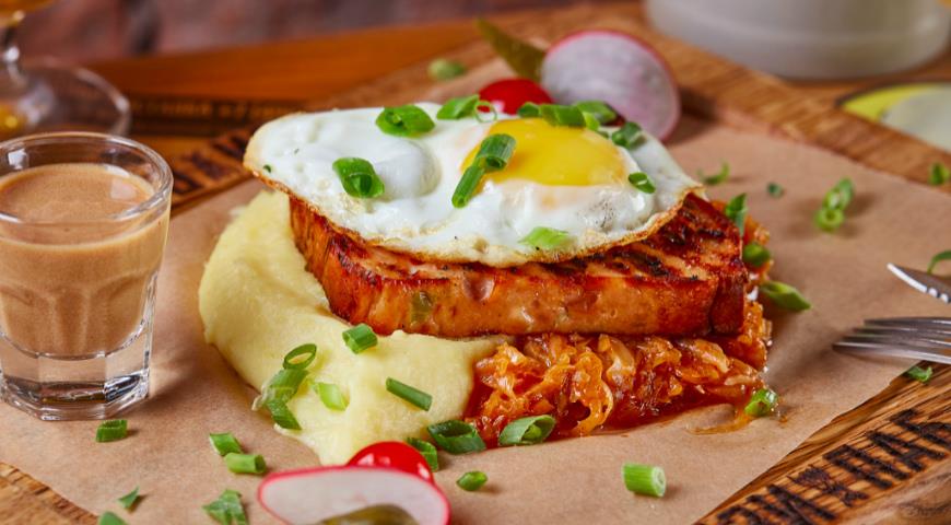 Leberkese (meat bread)