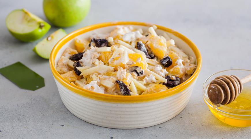 Fruit Salad Brush with Oat Flakes