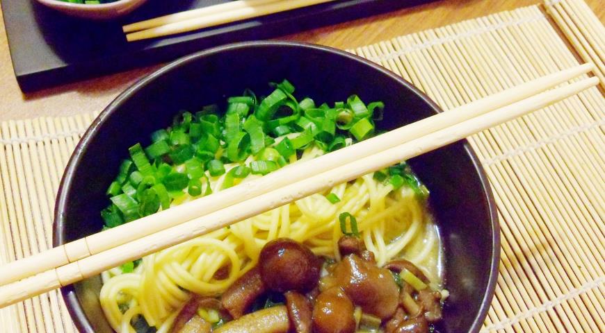 Asian honey mushroom soup