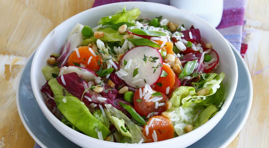 Basmati rice salad with summer vegetables