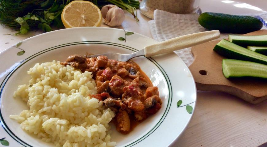 Chicken in Creamy Tomato Sauce