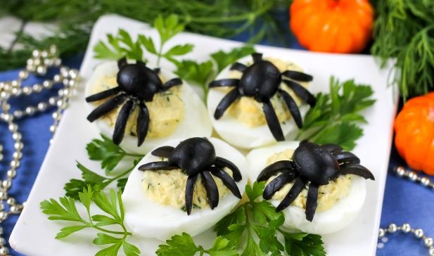 Spider Stuffed Eggs