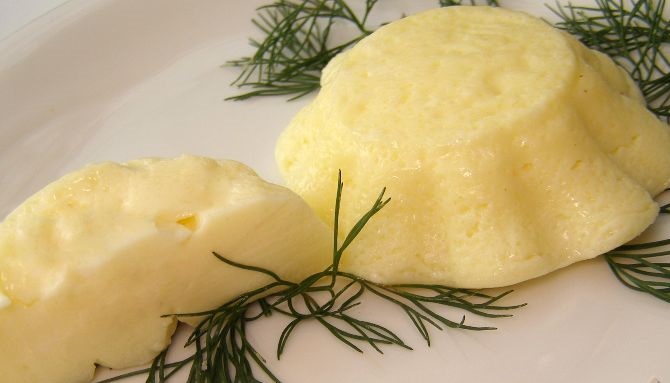 Steamed tender omelet