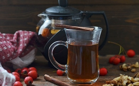 Tea with rose hips and walnuts