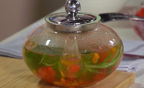 Berry tea with herbs