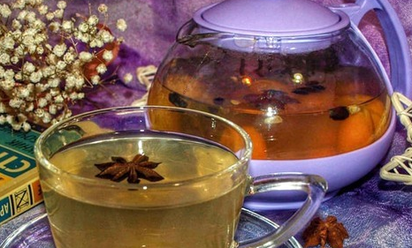 Warming drink with kumquat and rosemary